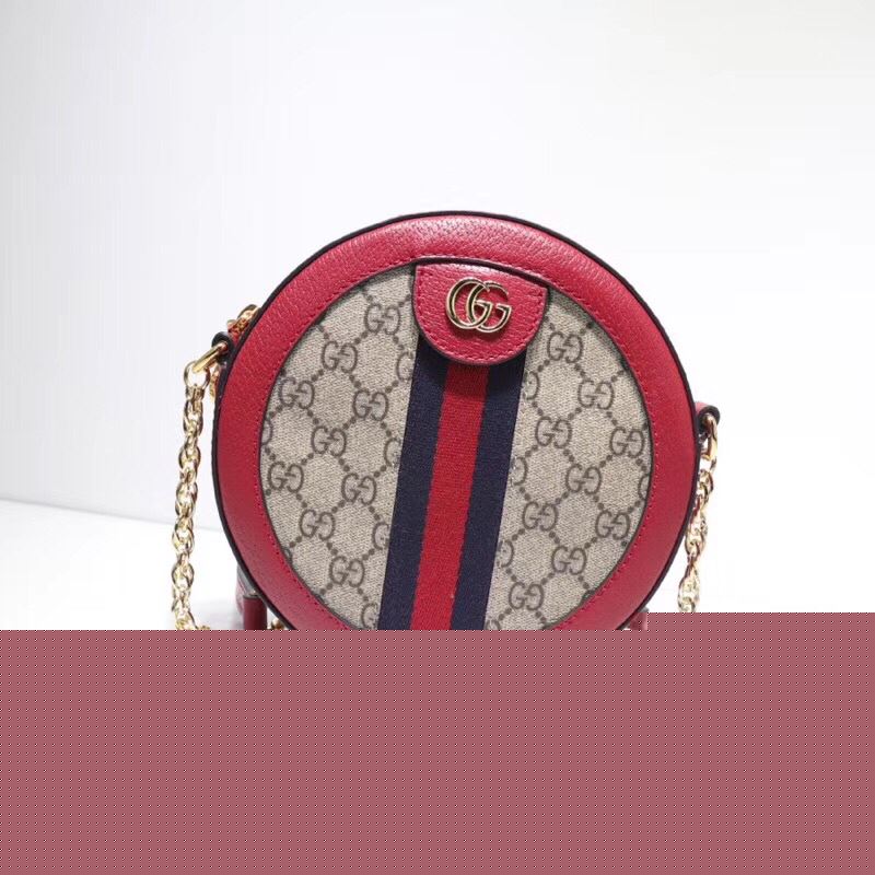 G*u*i round bags